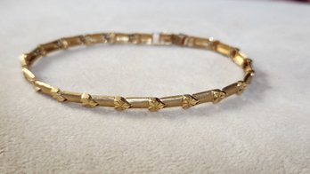 14k Gold Diamond Etched Heart Bracelet 5.25 Grams