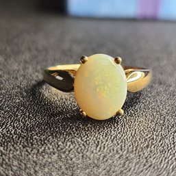 14k Oval Opal Cabochon Ring