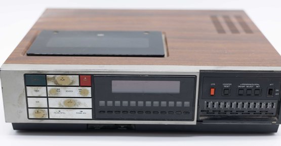 Vintage Quasar VH5031WW Video Cassette Recorder Made In Japan
