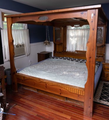 California King Canopy Bed W/ Mirror And Storage