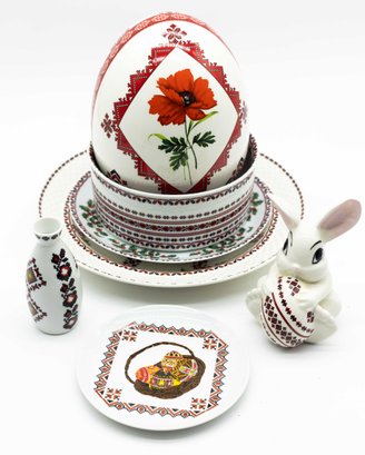 Mary & Taras Ukrainian Pysanky And Embroidery Style Porcelain Decor - Rare