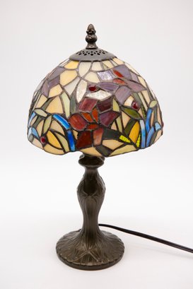 Tiffany-Style Stained Glass Table Lamp With Floral Design