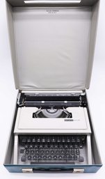 Olivetti-Underwood Typewriter Littera 31