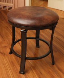 Hillsdale Kelford Backless Stool