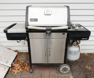 Weber Propane Grill  - Please Look Through All Photos