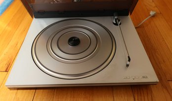 BANG & OLUFSEN Beogram 1800 Turntable