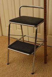 Foldable Step Stool, Metal Frame