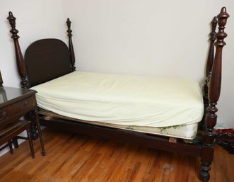 Antique Solid Wood Chippendale Style Twin Bed