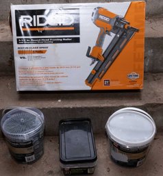 RIDGID 3-1/2 In. Round-Head Framing Nailer With Magnesium Metal Housing - W/ Extras