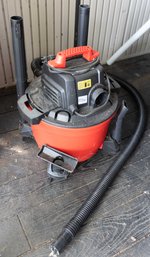 Craftsman Wet/Dry Vac 6 Gallon 3.5 Peak HP