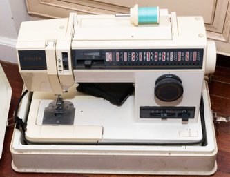 Singer Table Top Sewing Machine, Model 4617