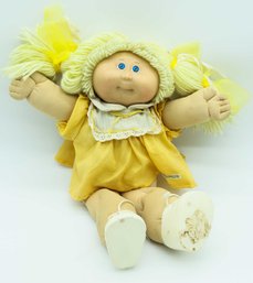 1984 Cabbage Patch Kids Blond Hair Blue Eye Pigtail Girl Doll Yellow Dress