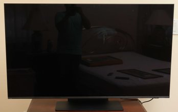 Samsung 50' TV W/ Remote