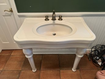 Vintage White Porcelain Pedestal Sink With Fixtures - Sink : H32    L34.5    W22 1/4