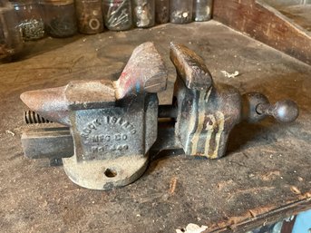 Vintage Rock Island Vise