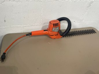 Black & Decker Utility Hedge Trimmer