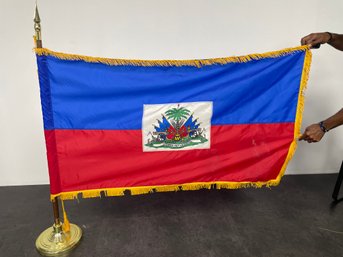 Haitian Flag - Half Of Pole And Base - Flag 60x35