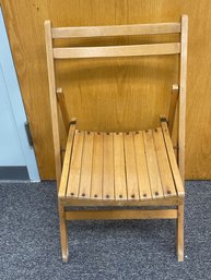 Vintage Wood Slat Seat Mid Century Modern Folding Dining Chair