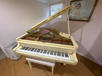 Young Chang Baby Grand Piano G-157