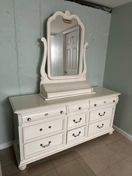 Lexington Furniture Dresser W/ Mirror Vanity