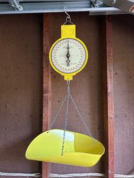 VTG Hanging American Family Scale Company Yellow 60 Lbs Farmhouse Decor