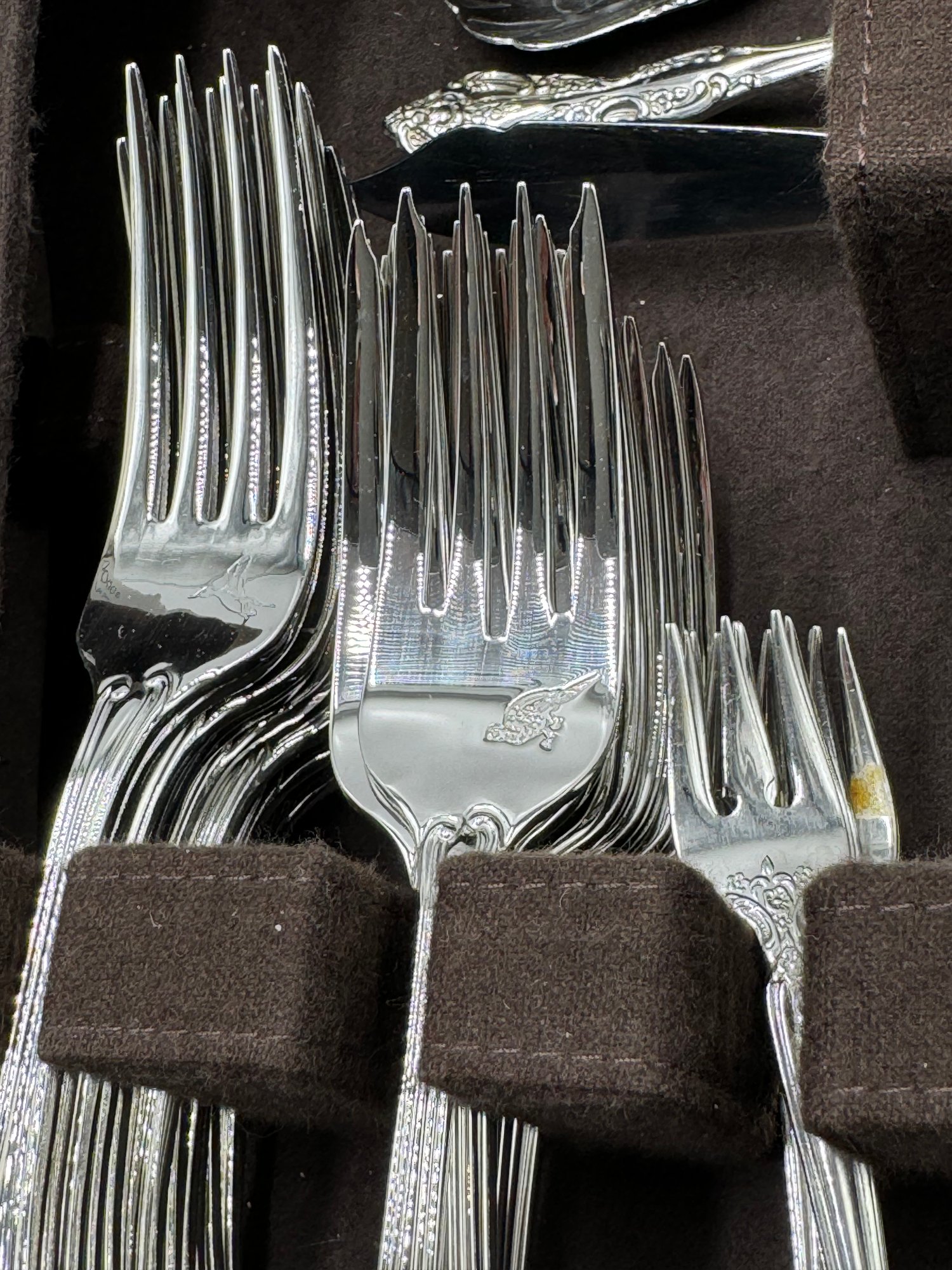 Item 612 Spode Stainless Steel Silverware Set In Box, Reed & Barton