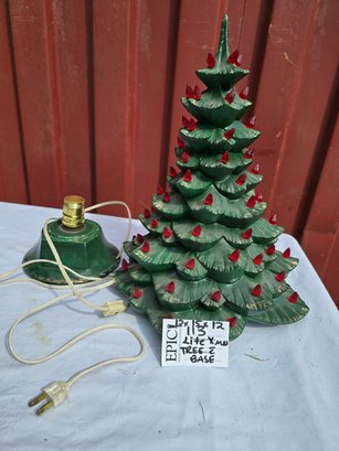 Lot 113 Christmas Tree Light