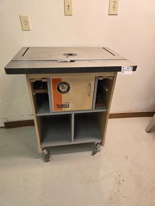 Lot 110 Promax Model 7518 Variable Speed Production Router Professional Cabinet