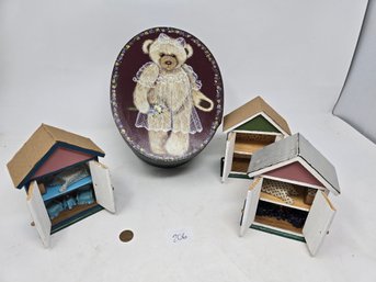 Lot 206 Miniature Doll House Displays