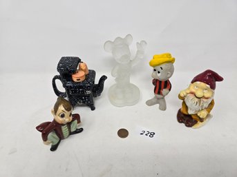 Lot 228 Doll House Miniatures Cardew Design Disney Mickey Mouse Frosted Crystal Etc