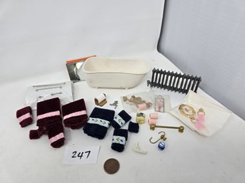 Lot 247 Doll House Accessories Tub Fence Etc