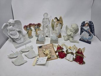 Lot 114 Angel Figurines