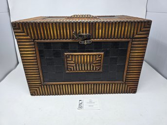 Lot 185  Vintage Porcupine Quill Box