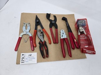 Lot 191 Mixed Insulated Tools