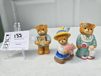 Lot 137 Lucy & Me  Lucy Rigg Bear Collection