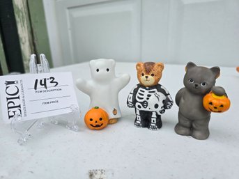 Lot 143 Lucy And Me VTG Holloween Bear Collection