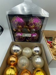 Lot 108 Christmas Tree Ornaments Christmas Balls And Tree Toppers