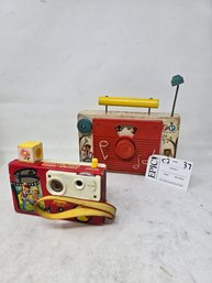 Lot 37 Vintage Fisher Price TV Radio Toy And Picture Story Camera
