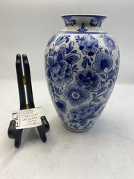 Lot 375 Blue And White Asian Porcelain Floral Vase: Timeless Elegance