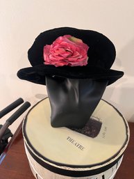 Lot 56  Elegant Vintage Floral Black Velvet Hat Paris