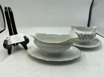 Lot 163 Set Of Two Vintage Gravy Boat By Yamato Japan And Bavaria Germany