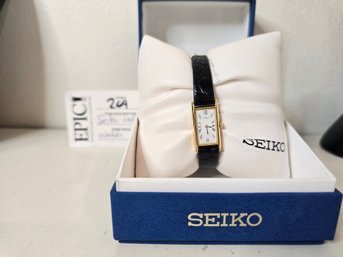 Lot 269 Vintage Seiko Women's Gold Toned Black Leather 2E20-6129 Analog Watch