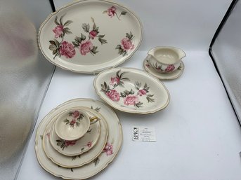 Lot 210 43pcs CASTLETON CHINA DIA DINNER PLATES  & CUPS IN THE PEONY PATTERN
