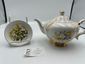 Lot 218 Wood & Sons Ellgreave Burslem England Yellow Floral Gold Trimmed Cup Teapot