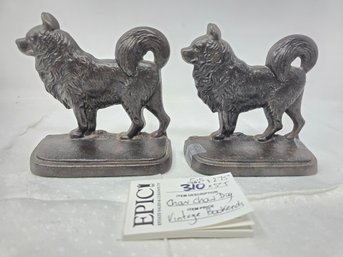 Lot 310 Two (2) Pieces Collectible Chow Chow Dog Vintage Bookends 5.5'x2.5' 5.5'(T)