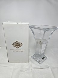Lot 376 Godinger Shannon Crystal, Czech Republic Vase 6x6x12'