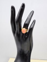 Item 11 14KT Gold Ring Featuring Exquisite Coral-Colored Stone - Size 7.5, 4g