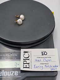 Item 20 Elegant Pair Of 14KT Gold Clip-On Earrings With Freshwater Pearl - 3g