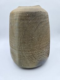 Item 18 Bizen Ware Japanese Pottery  10x9.5x12.5 Tall