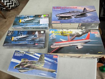 Lot 8 Set Of 5 Model Plane Kits; TBF-1 AVENGER U.S NAVY TORPEDO BOMBER (Sealed) And More...